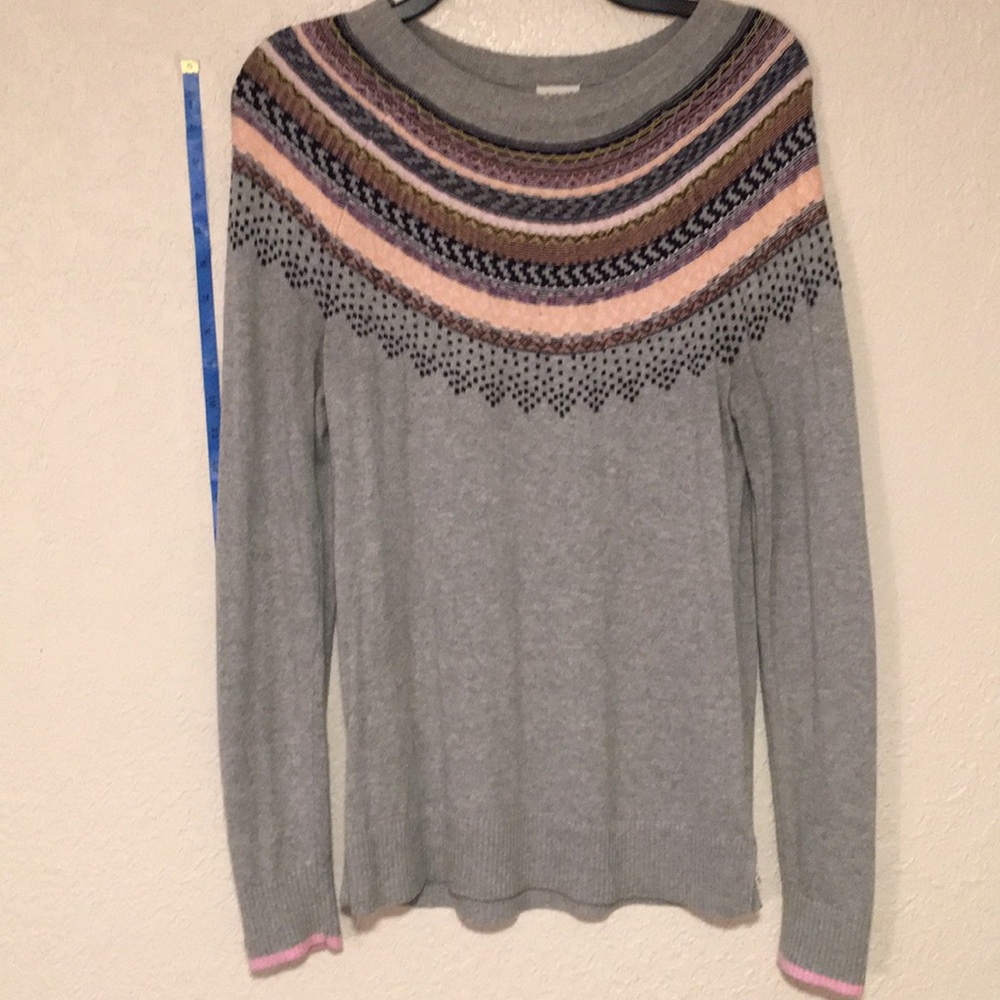 Gray sweater